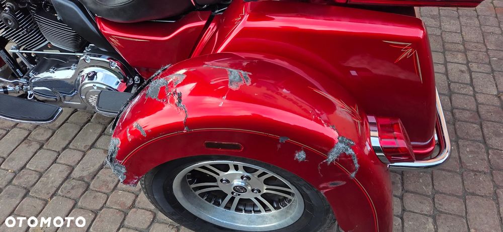 Harley-Davidson FLH Electra Glide - 25