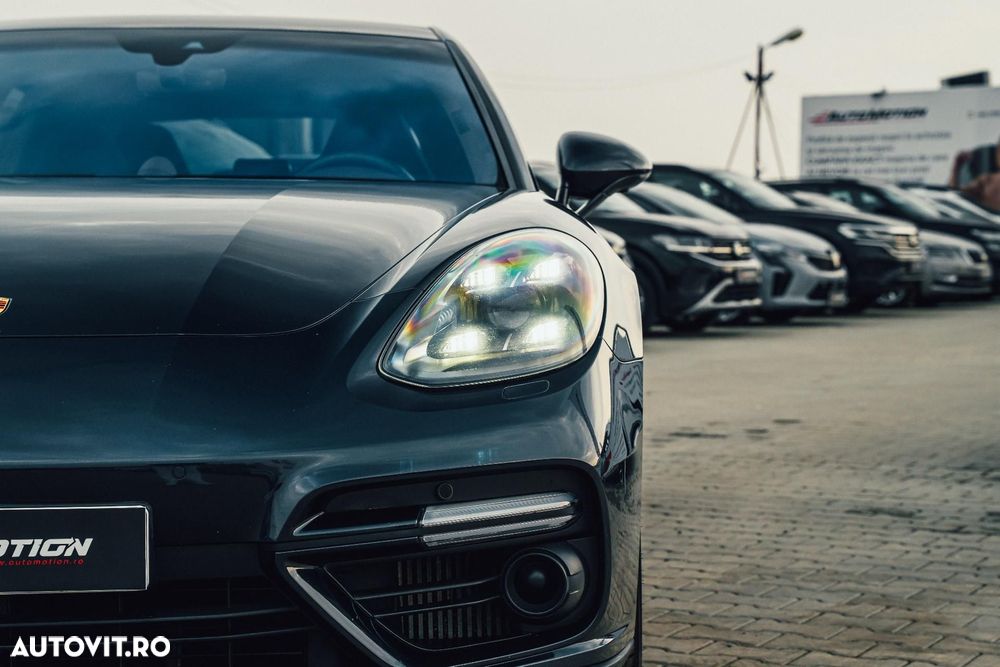 Porsche Panamera - 26
