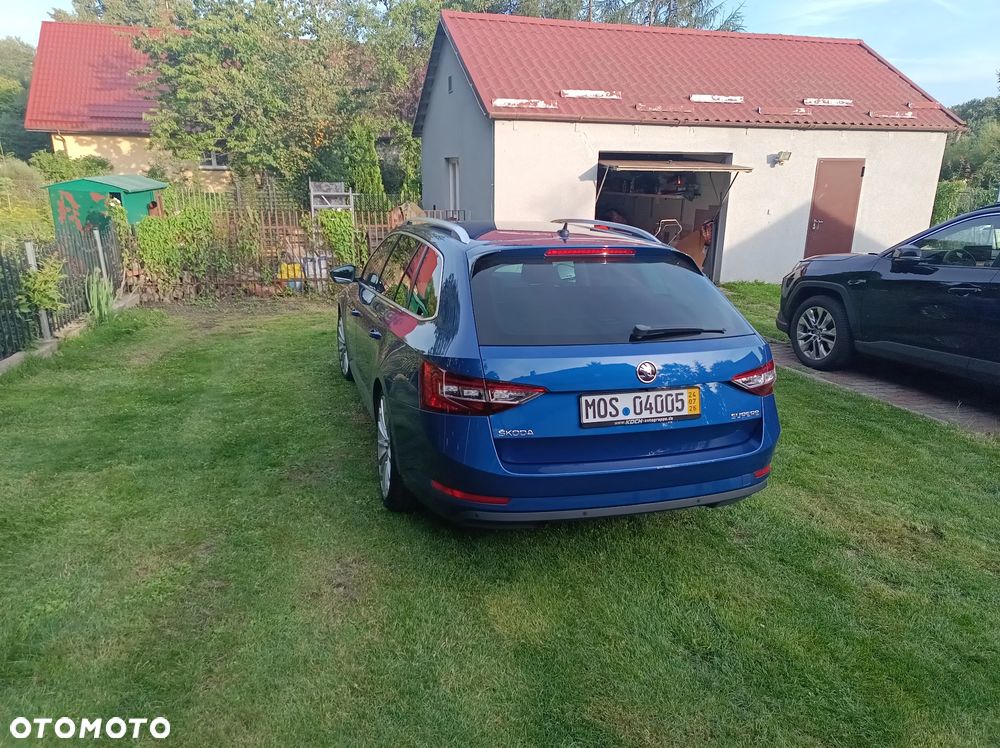 Skoda Superb 2.0 TDI SCR Style DSG - 3