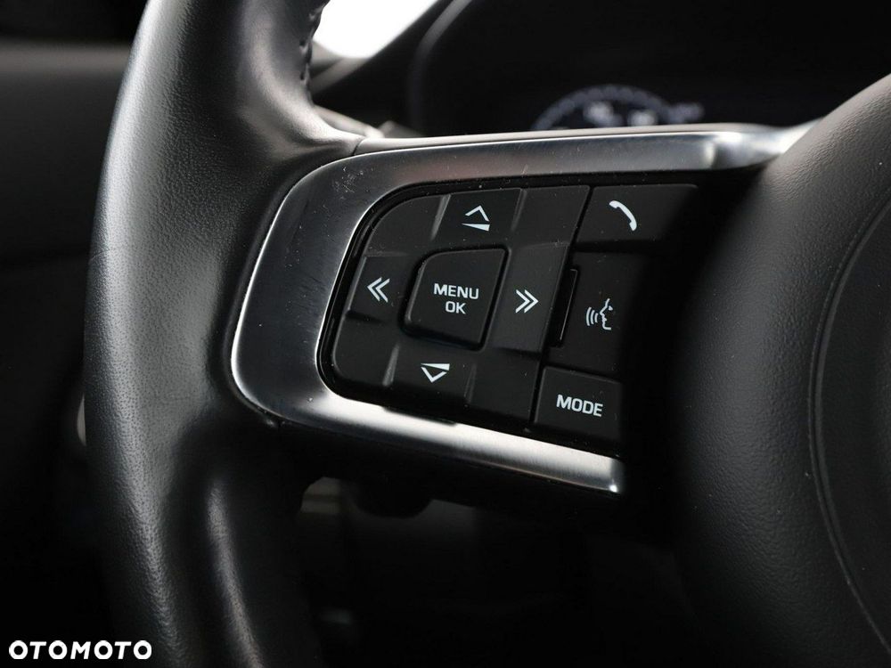 Jaguar E-Pace P200 AWD R-Dynamic S - 31