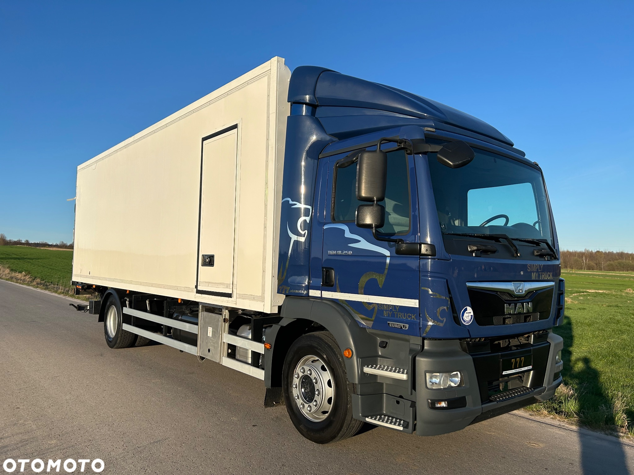 MAN TGM 18.250 Carrier 1950 D/E z Holandii / TOP STAN / 7.44m / 18 palet / winda + drzwi + drzwi boczne / OKAZJA - 14