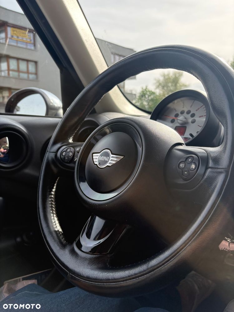 MINI Countryman Cooper D - 17