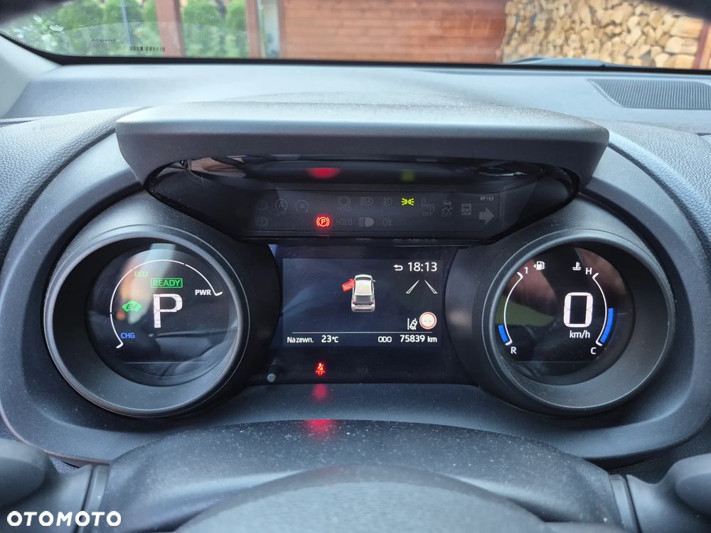 Toyota Yaris Hybrid 100 Dynamic EU6 - 23