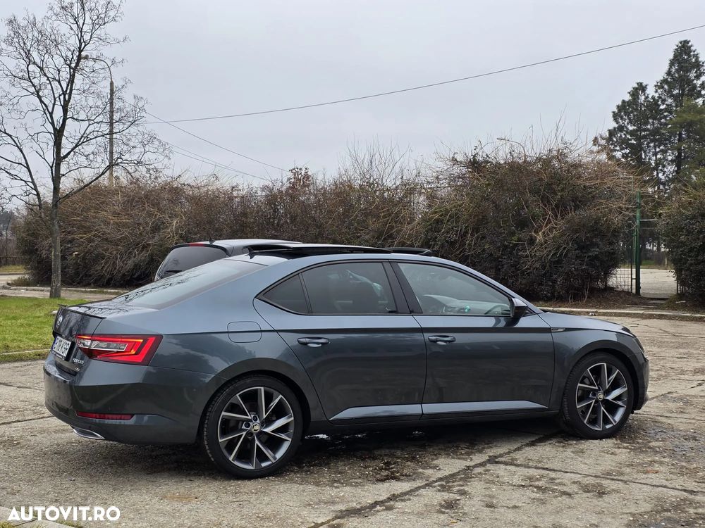 Skoda Superb 2.0 TDI 4X4 DSG Sportline - 6