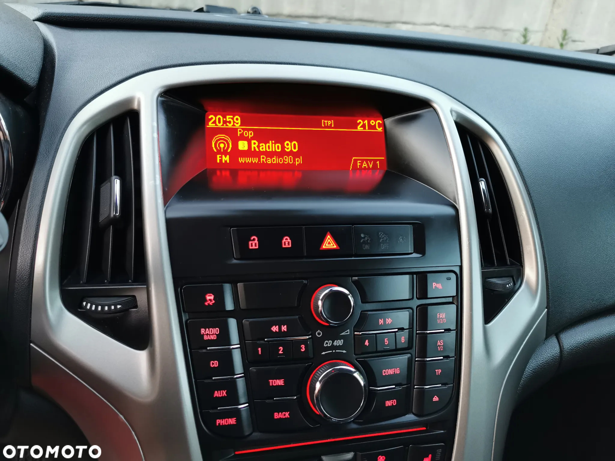 Opel Astra 1.4 Turbo 150 Jahre - 28