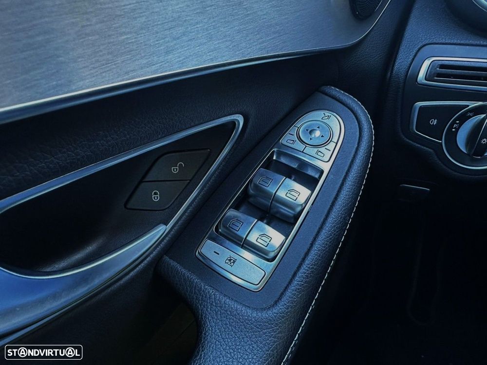 Mercedes-Benz C 300 de AMG Line - 26
