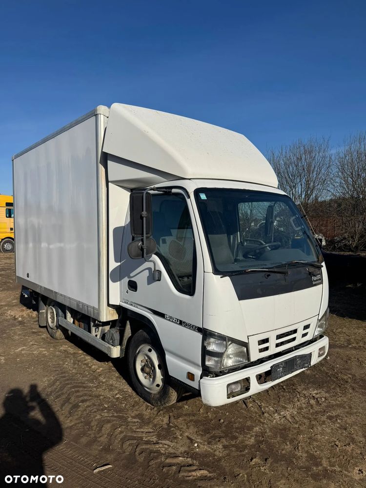 Isuzu NKR85EA - 2