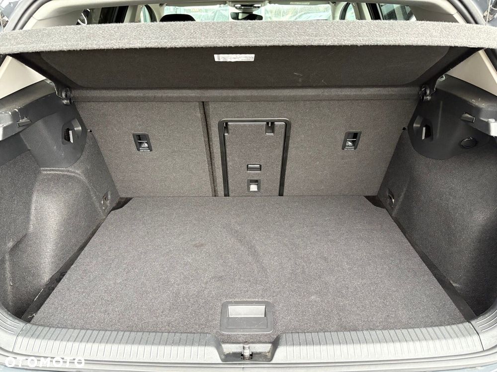 Volkswagen Golf 2.0 TDI Style DSG - 18