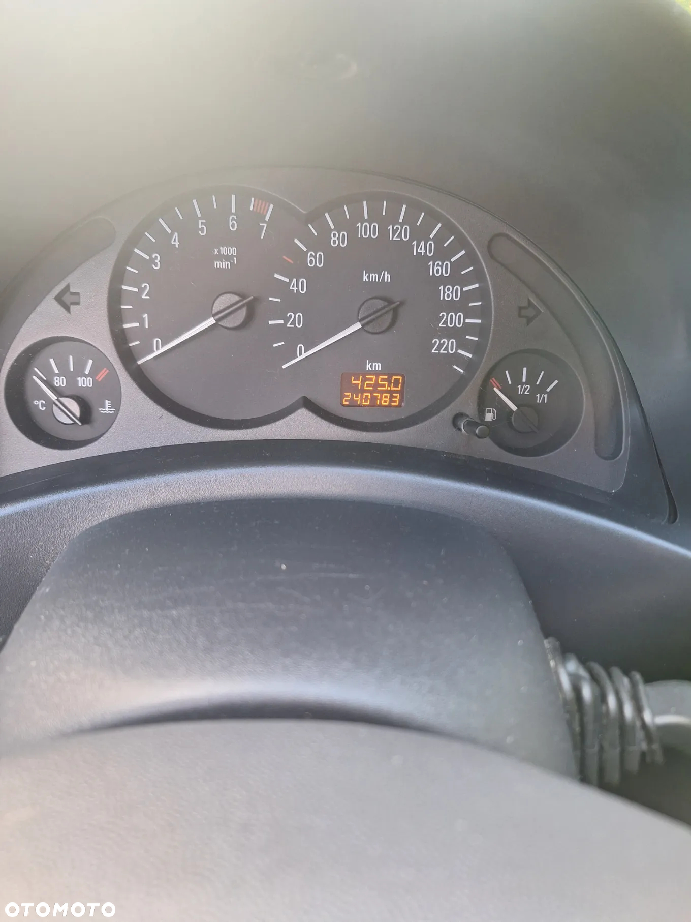 Opel Corsa 1.0 12V Cosmo - 4