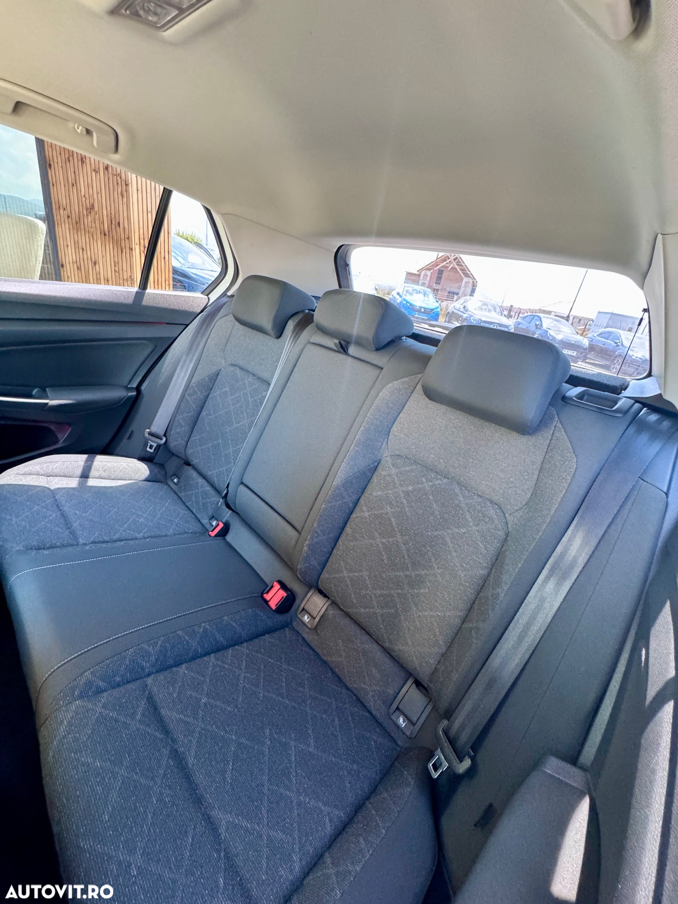 Volkswagen Golf 1.5 eTSI ACT DSG MHEV Style - 9