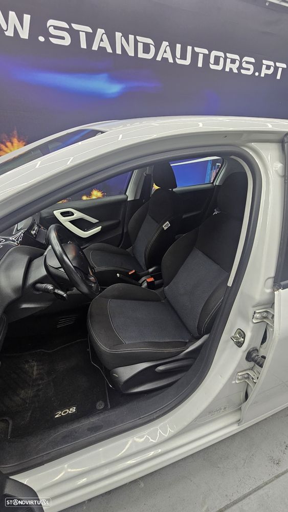 Peugeot 208 PureTech 68 Like - 11
