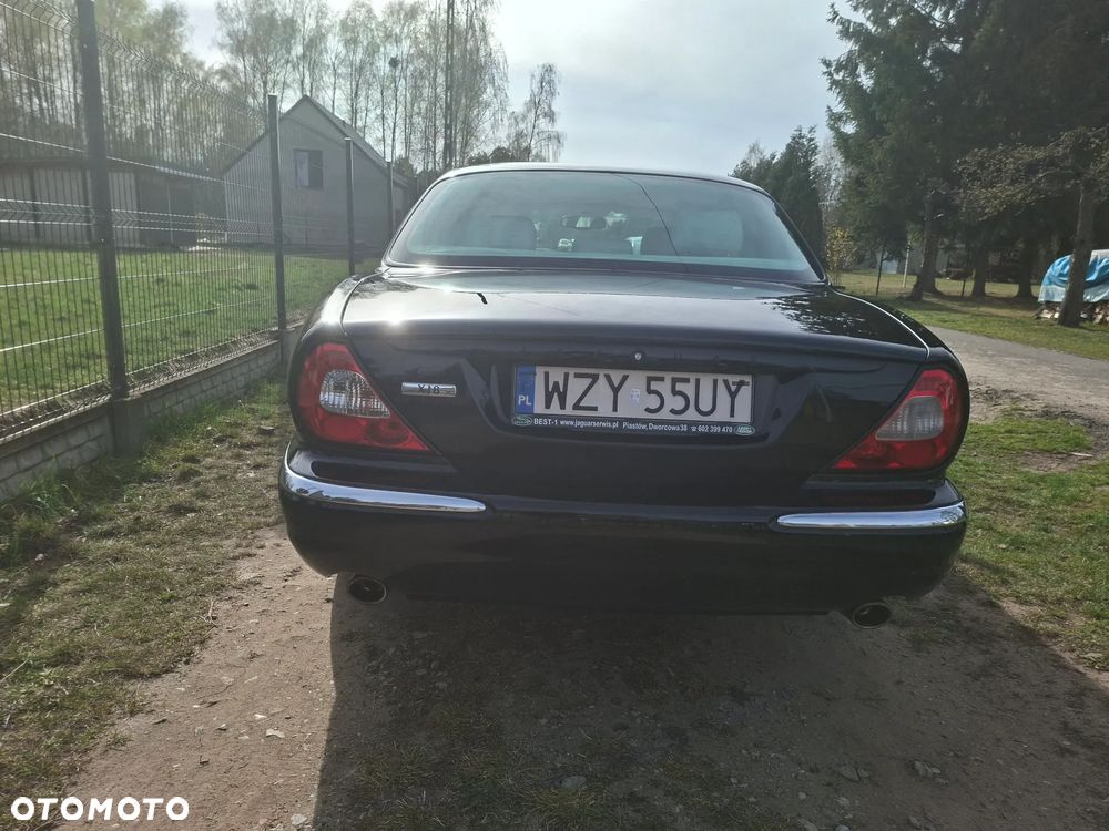 Jaguar XJ - 5