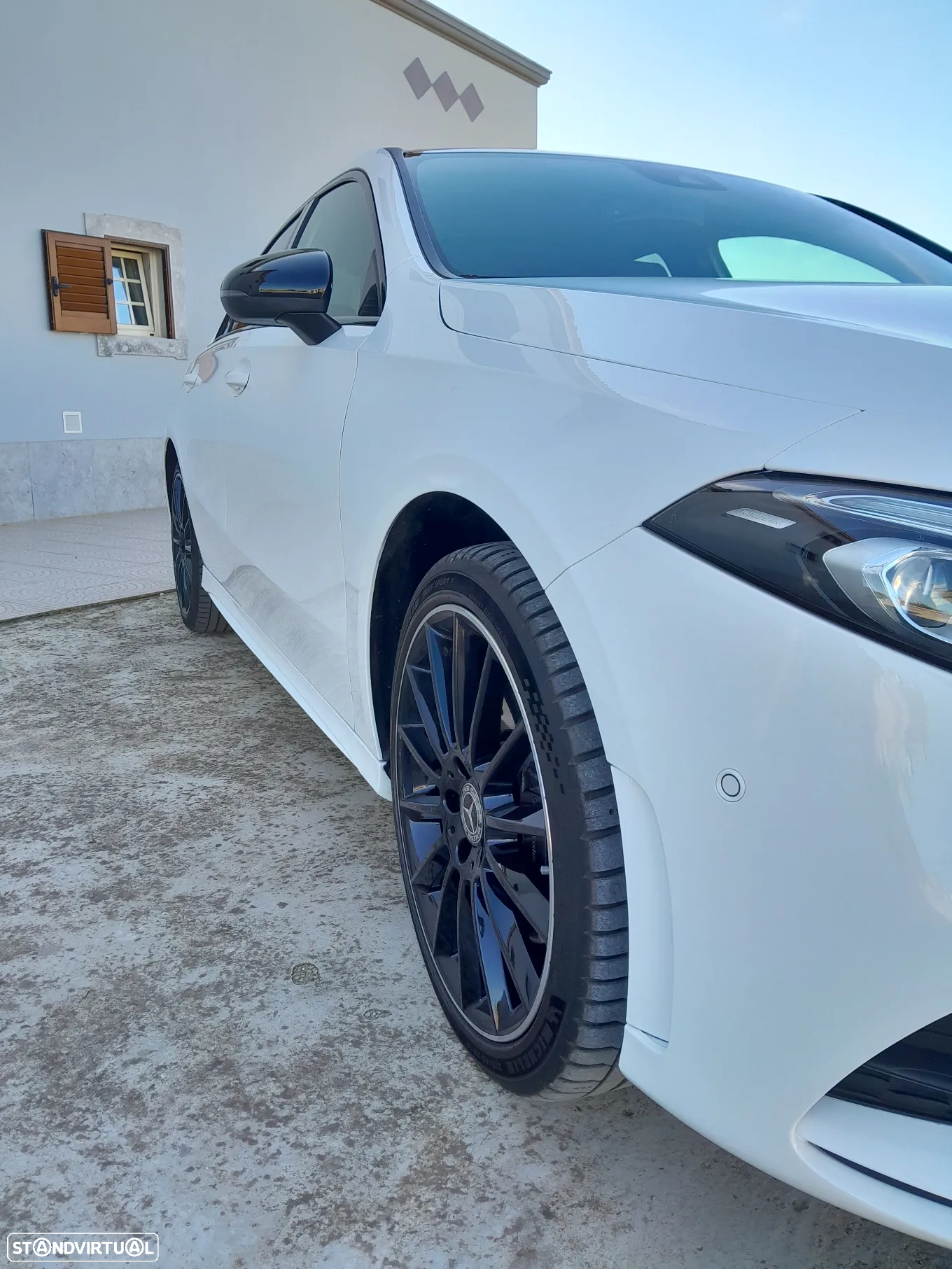 Mercedes-Benz A 250 Limousine e AMG Line - 6