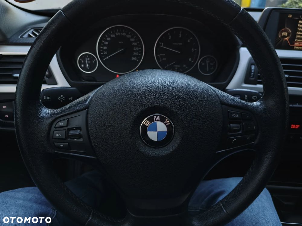 BMW Seria 3 - 27