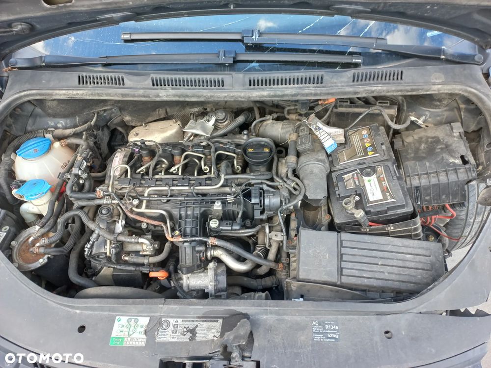 VW GOLF + 1.6 TDI o oznaczeniu CAY ze skrzynią automatyczną - 8
