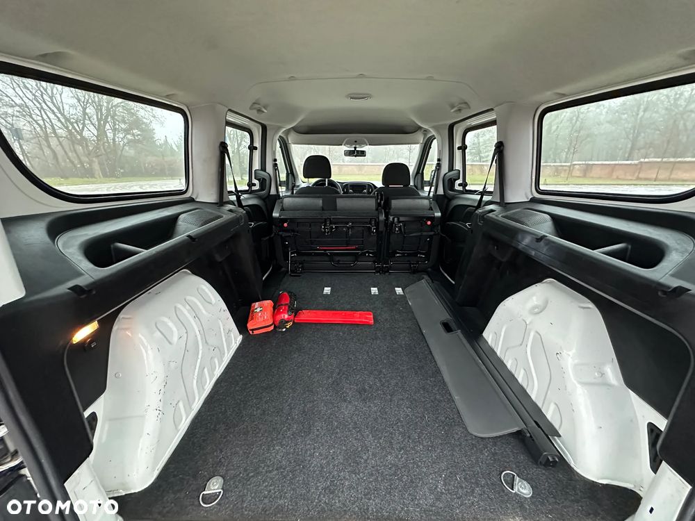 Fiat Doblo Maxi Active - 21