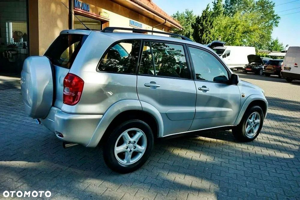 Toyota RAV4 2.0 D-4D 4x4 - 8