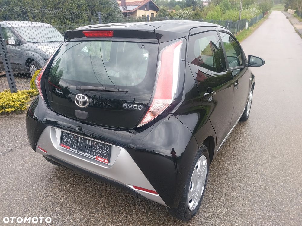 Toyota Aygo x-play Edition-S - 8