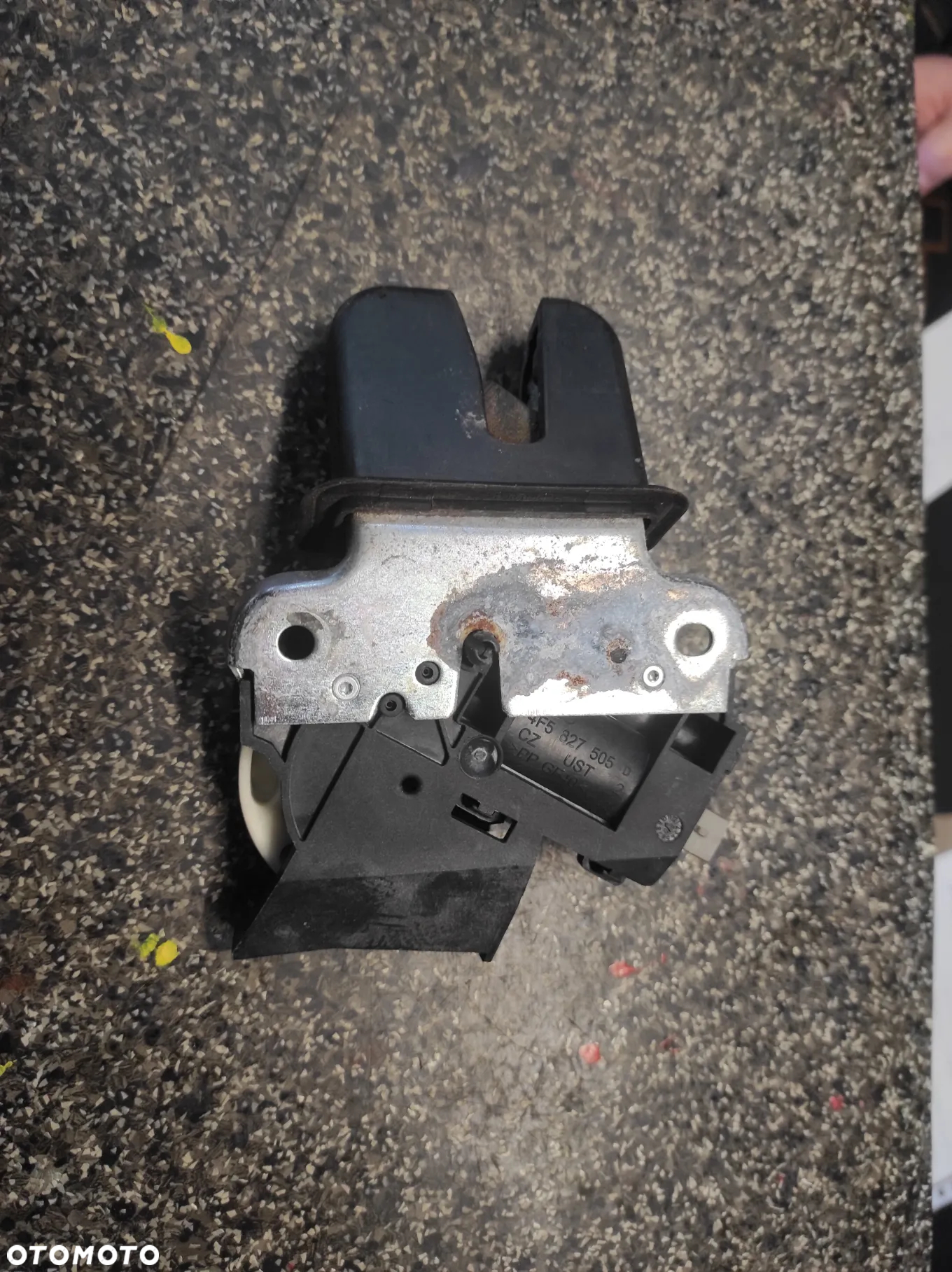 ZAMEK TYLNY TYŁ TYLNEJ KLAPY BAGAŻNIKA 4F5827505D VW JETTA A5 PASSAT B6 SEAT EXEO AUDI A4 A5 A6 A8 WYSYŁKA !!! - 3