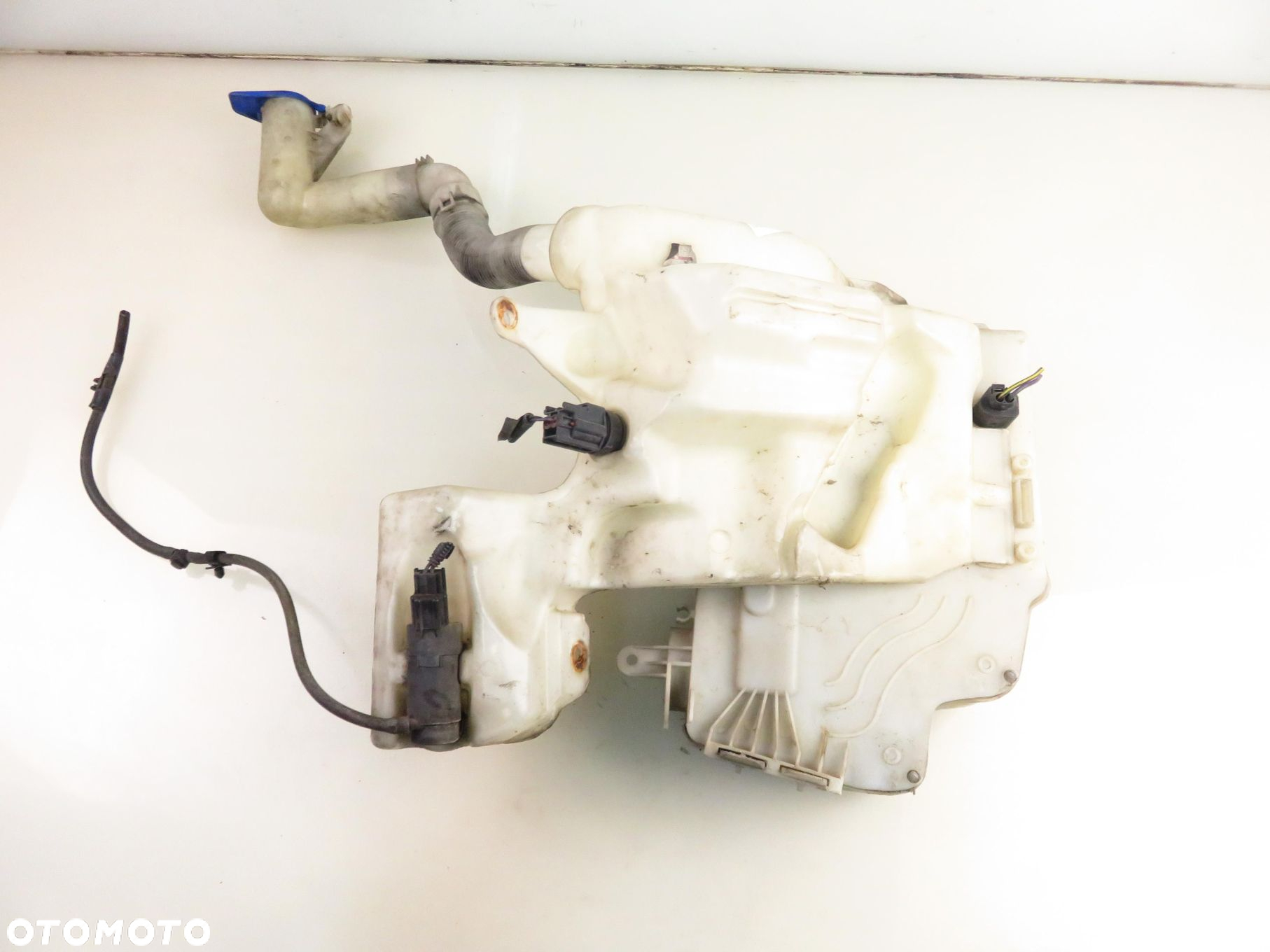 ZBIORNICZEK SPRYSKIWACZY FORD MONDEO IV (BA7) 6G9112A659AB - 6