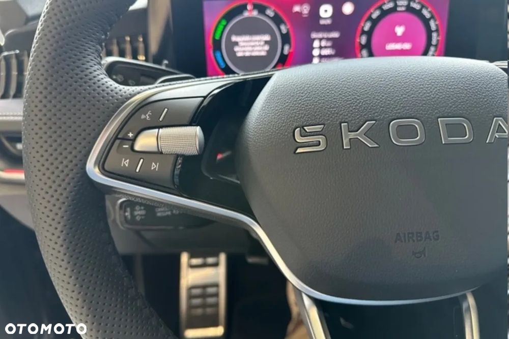 Skoda Superb 2.0 TDI SCR Sportline DSG - 19