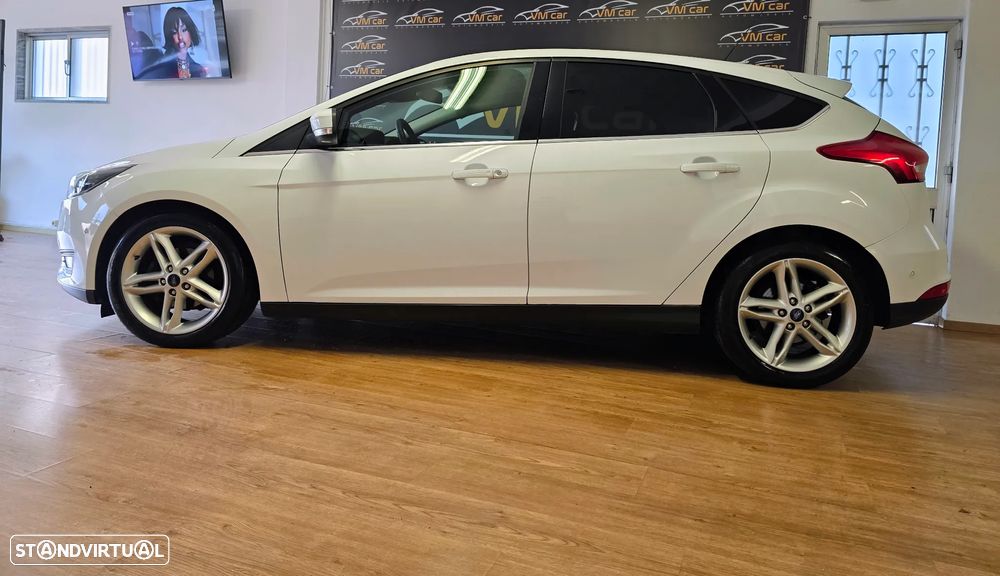 Ford Focus 1.0 SCTi Titanium - 8