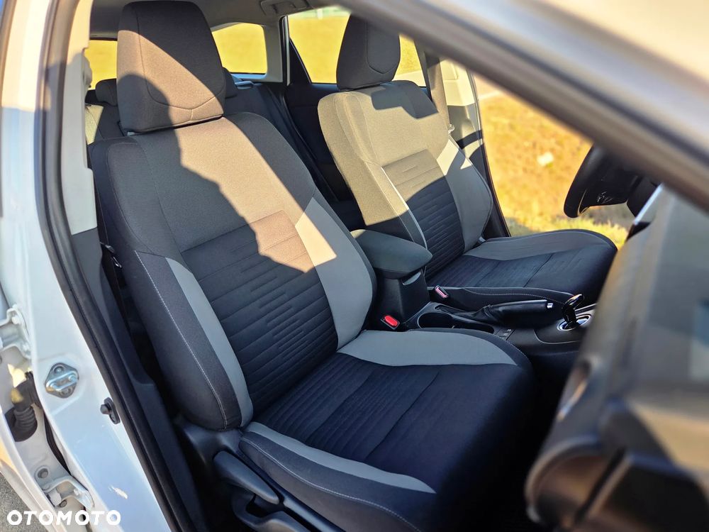 Toyota Auris - 33