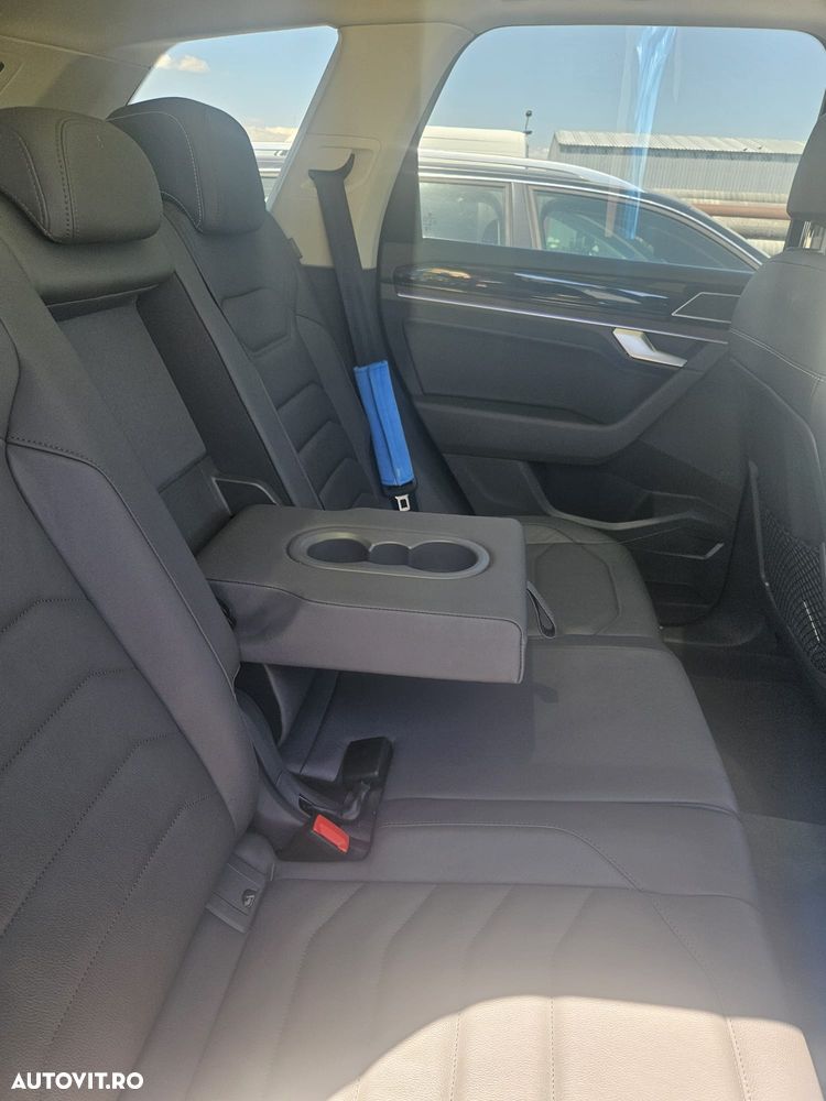 Volkswagen Touareg V6 TDI Elegance - 11