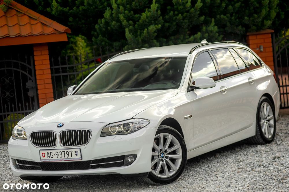 BMW Seria 5 525d xDrive Touring Luxury Line - 5