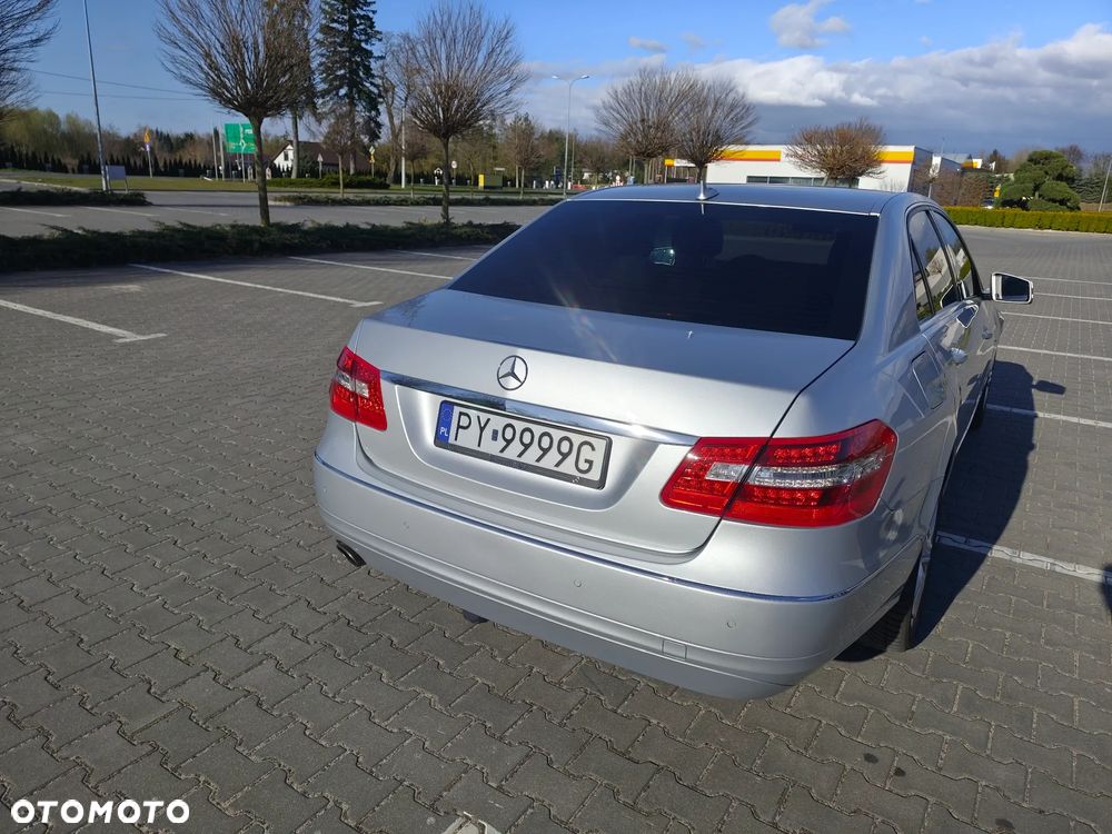 Mercedes-Benz Klasa E 200 CGI BlueEFFICIENCY Automatik Avantgarde - 7