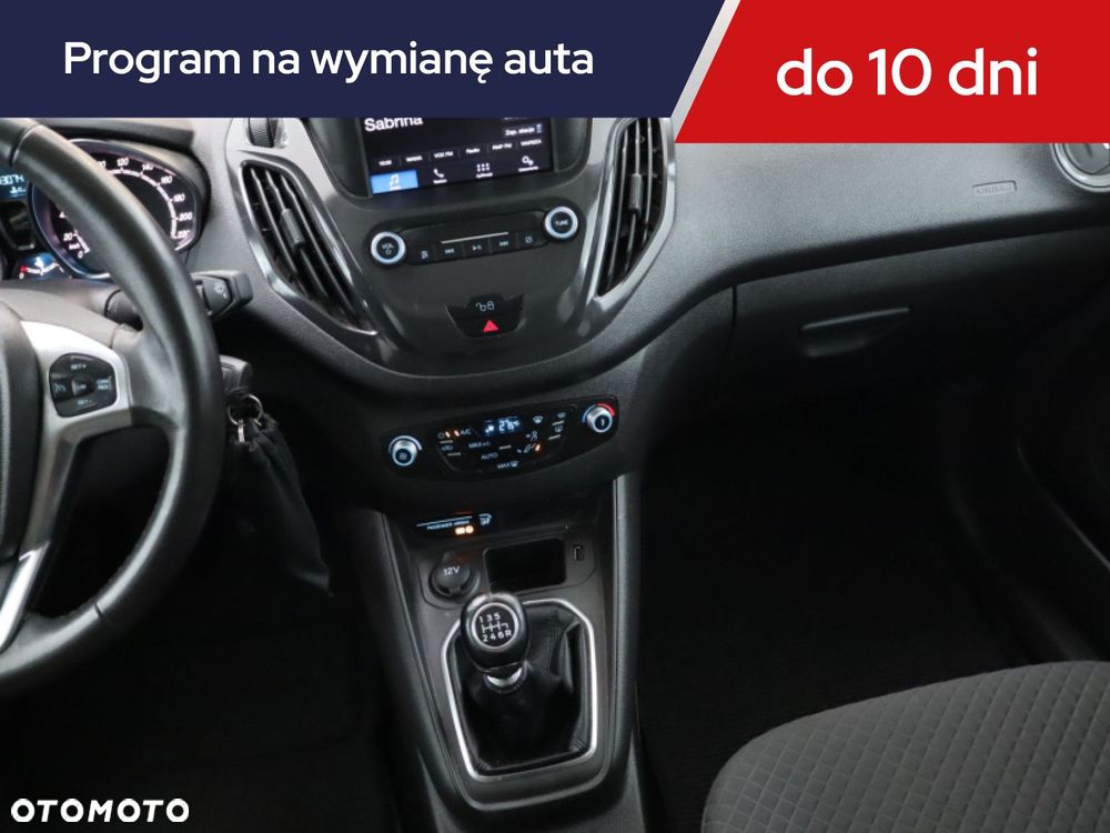 Ford Tourneo Courier - 10
