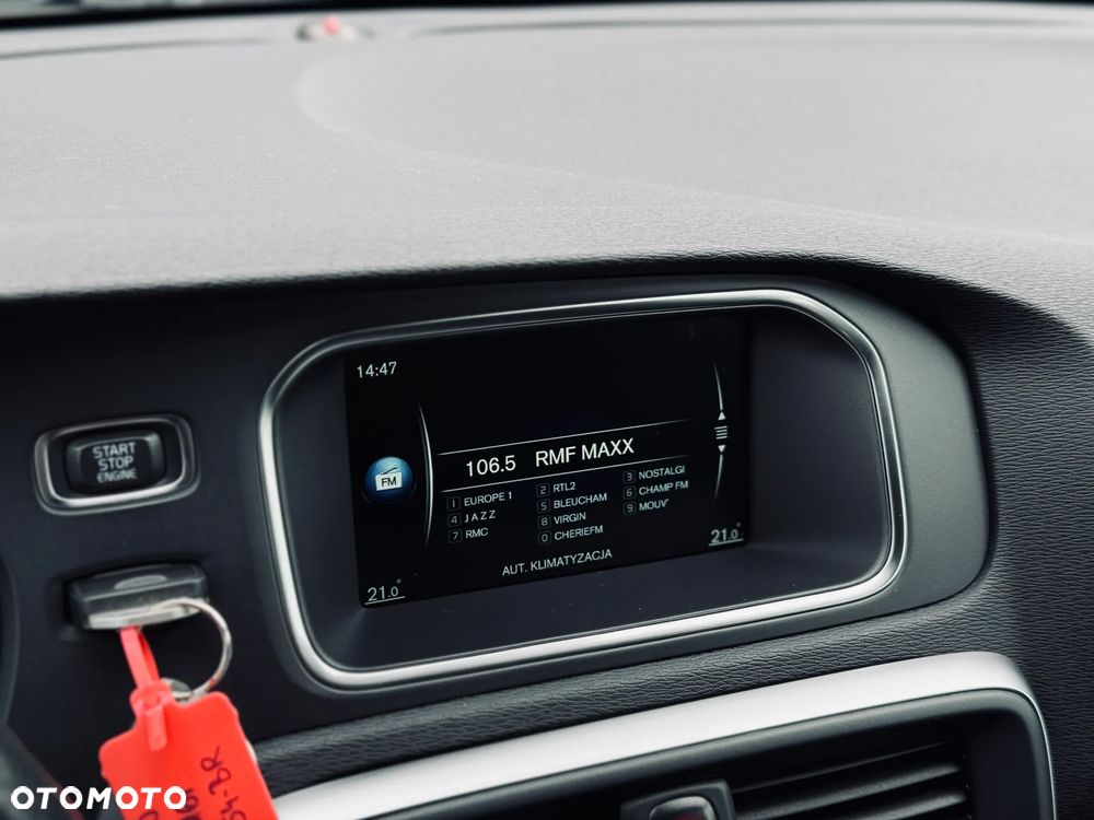 Volvo V40 D2 Drive-E R-Design Momentum - 29