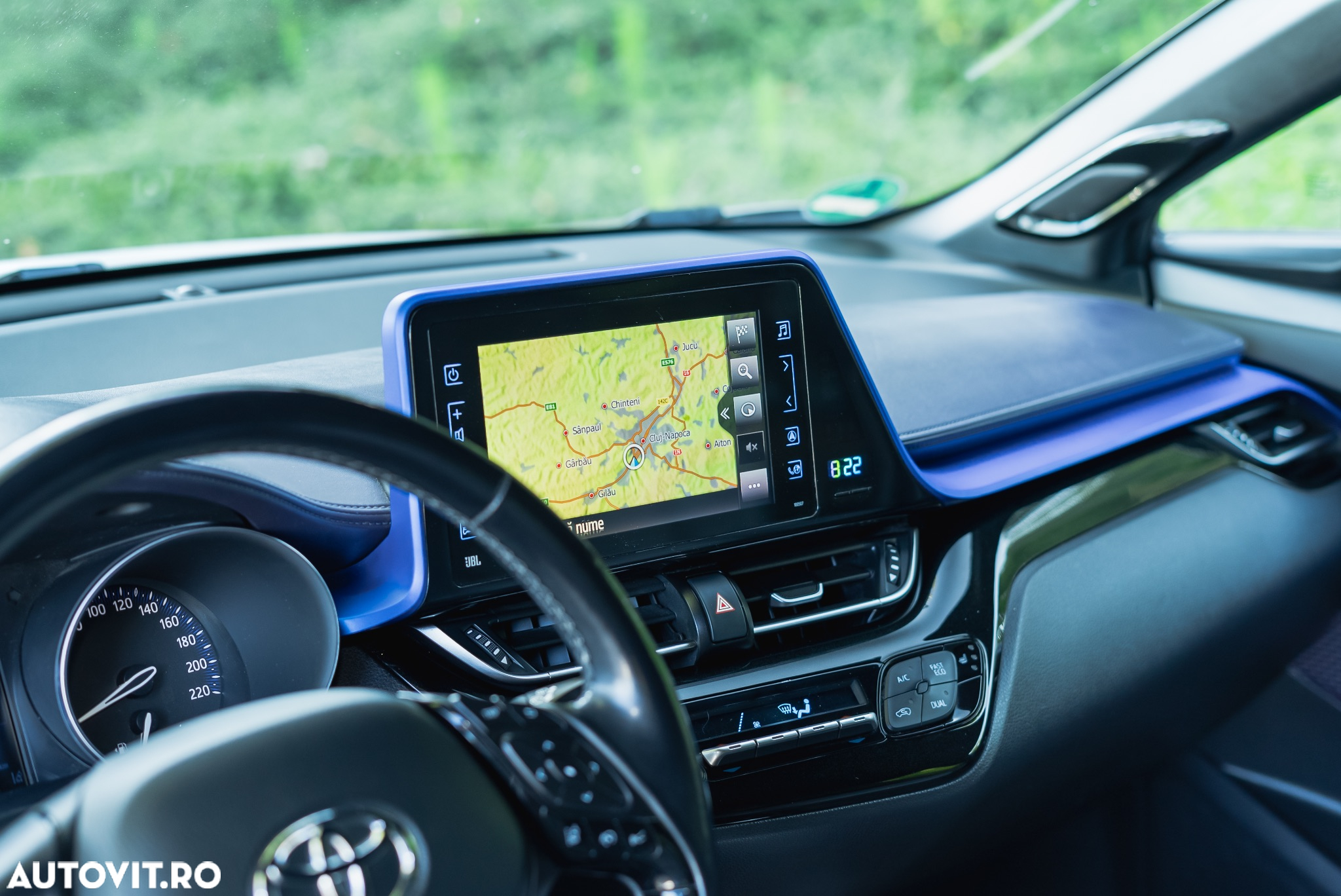 Toyota C-HR Hybrid Lounge - 4