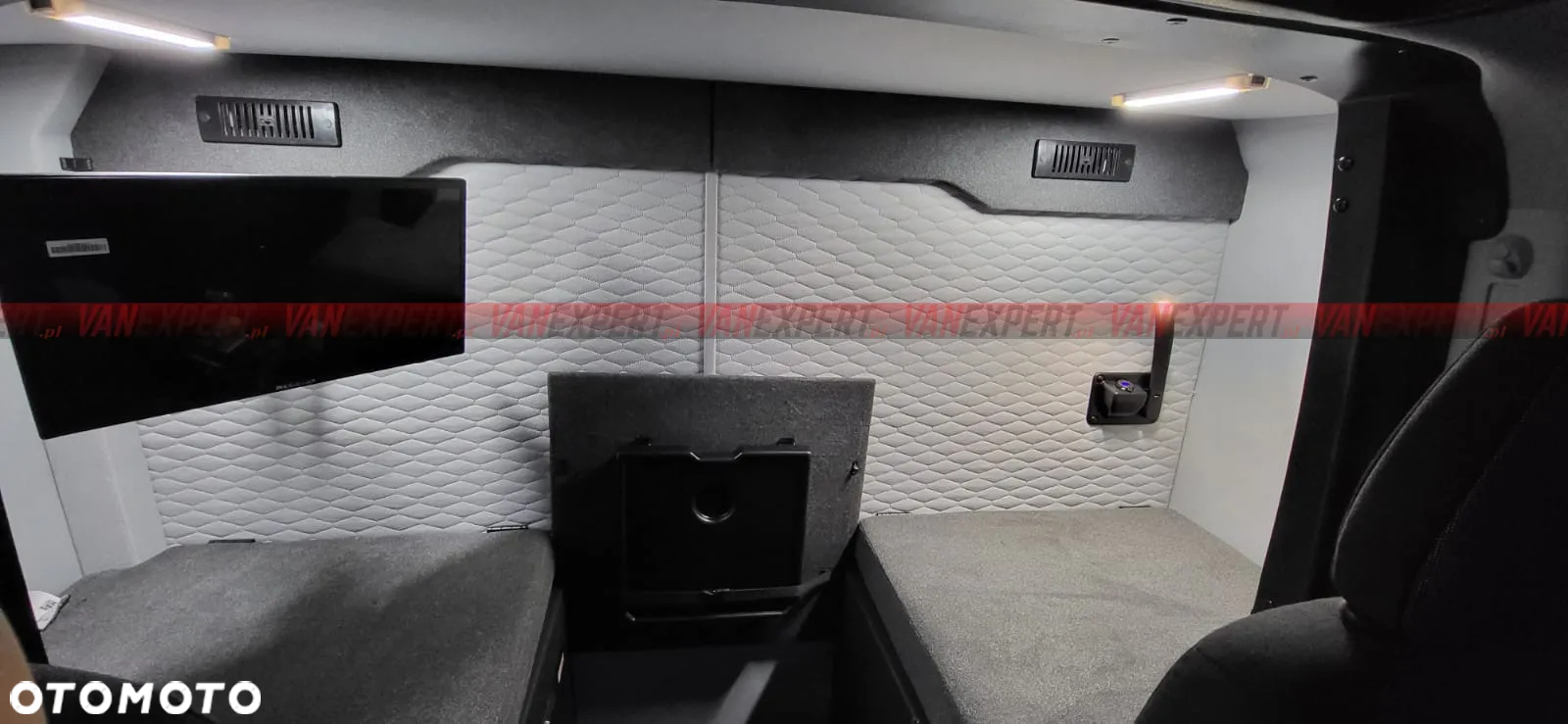 Iveco 70C A8 - MIĘDZYNARODÓWKA MAX - 15