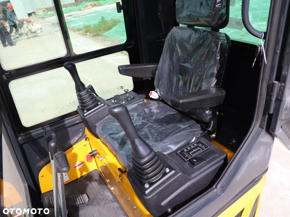 Inny Minikoparka Sylcar SC16SK - 12