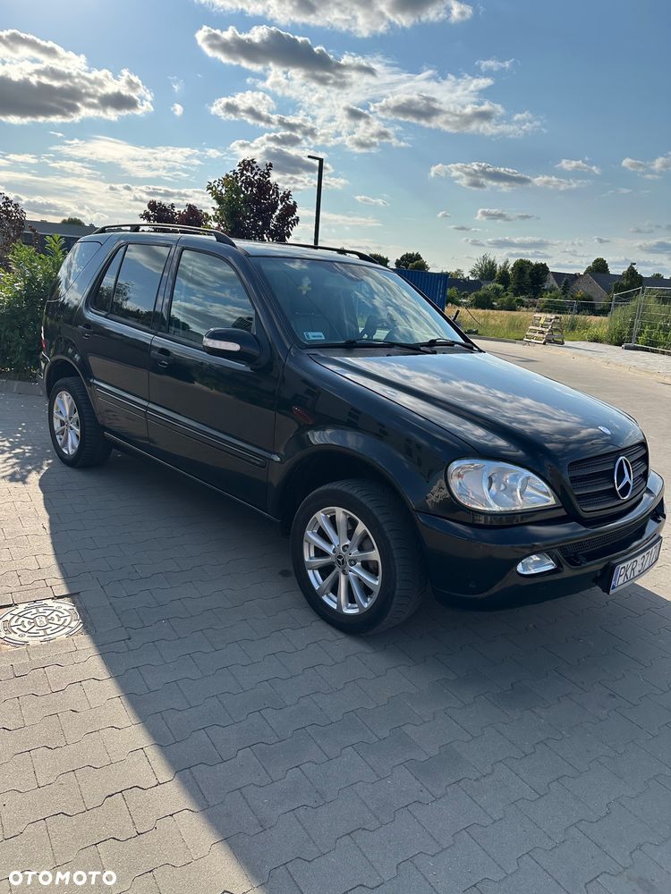 Mercedes-Benz ML - 4
