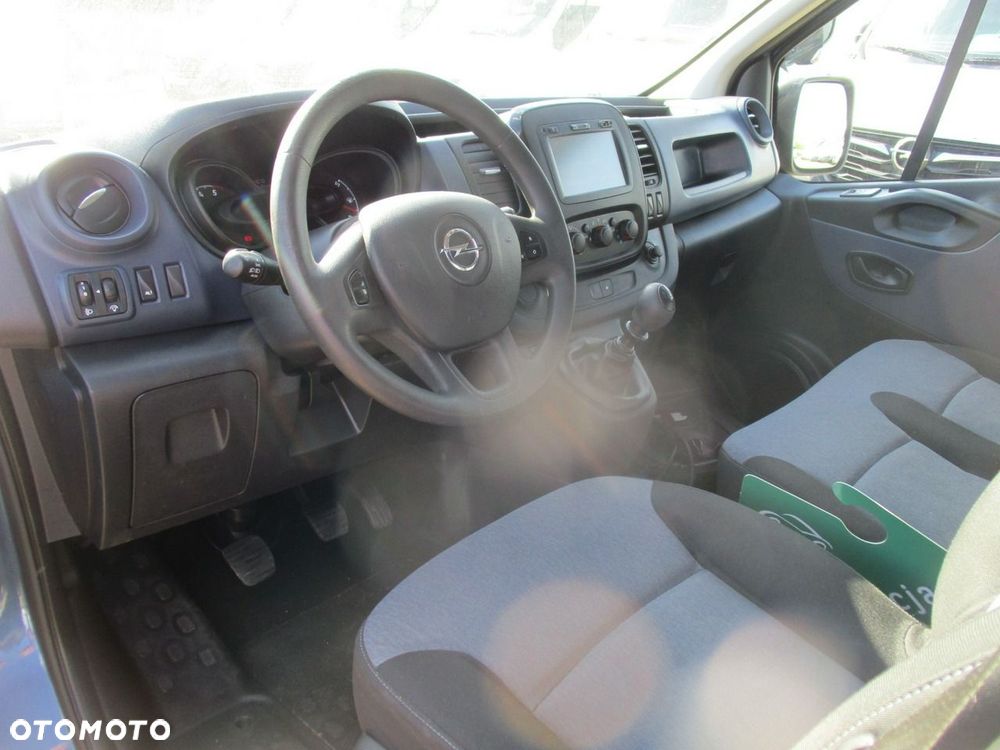 Opel Vivaro - 5