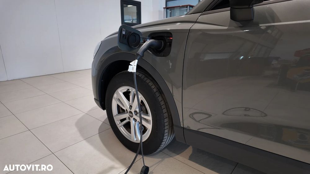 Audi Q3 45 TFSIe S tronic - 11