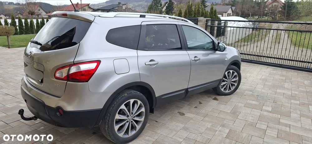 Nissan Qashqai+2 - 2