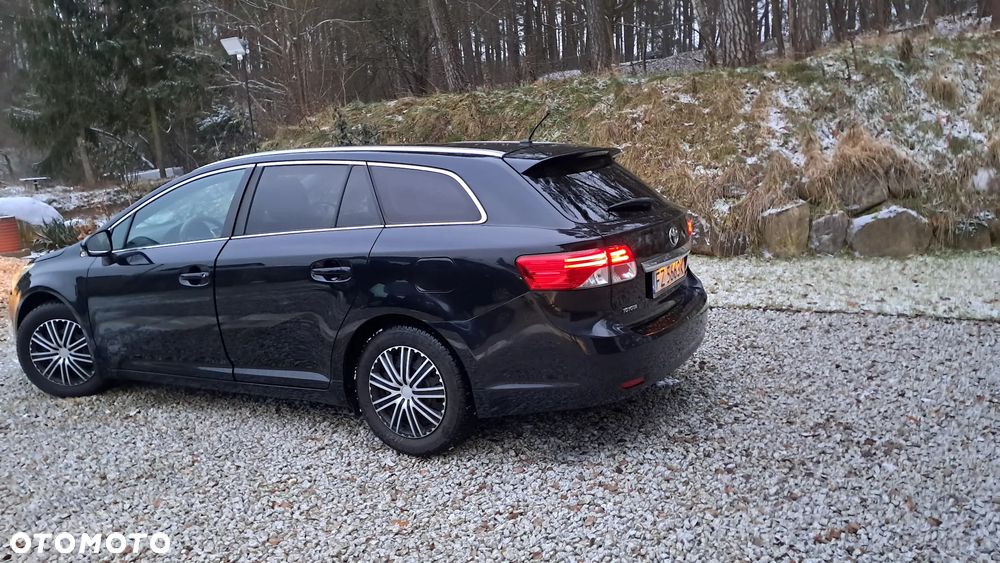 Toyota Avensis 1.8 Executive - 6