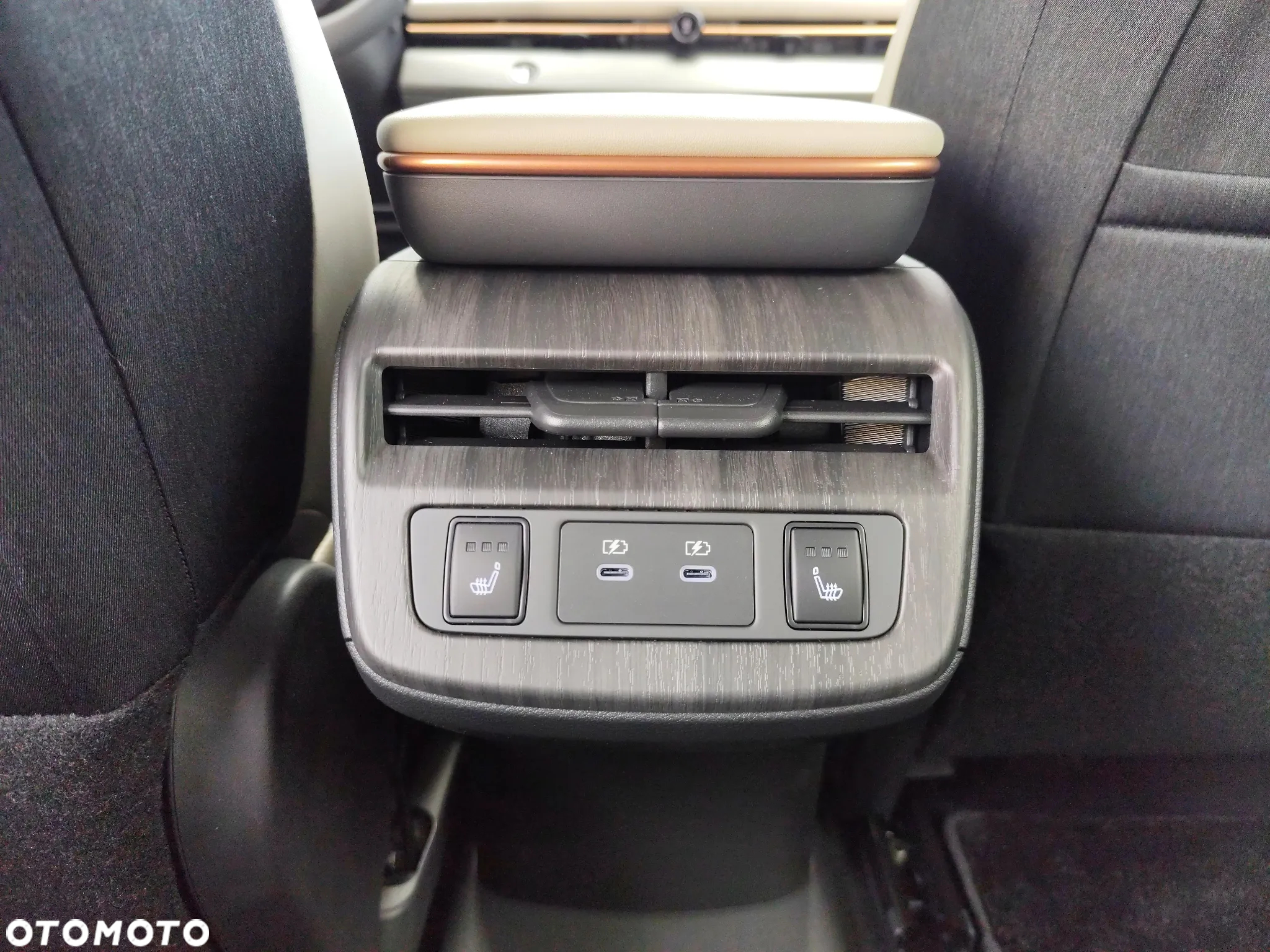 Nissan Ariya 87kWh E-4orce Evolve - 31