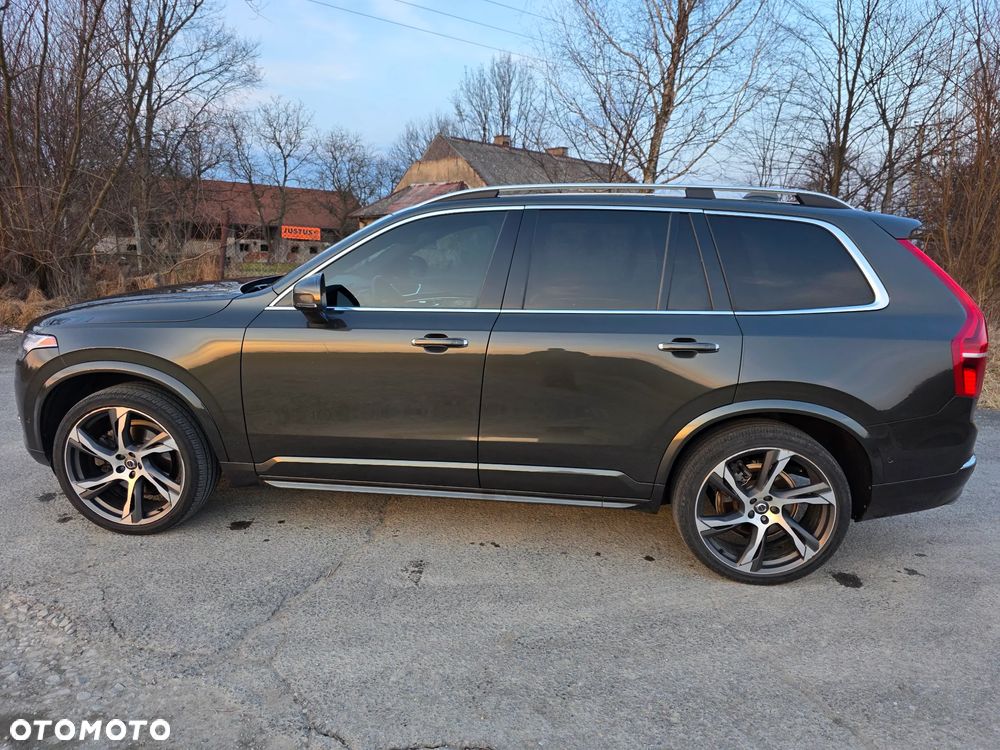 Volvo XC 90 - 8