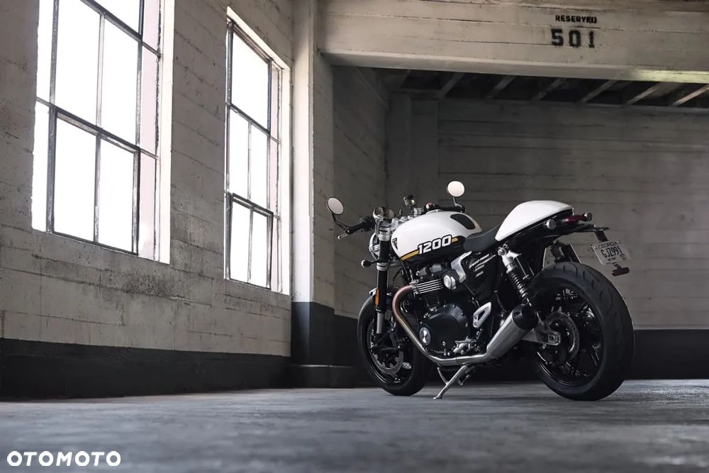 Triumph Speed Twin - 4