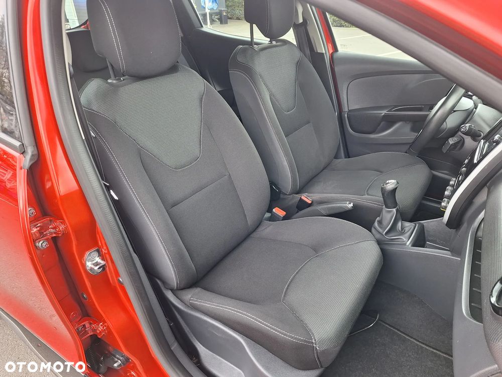 Renault Clio TCe 90 Paris - 17