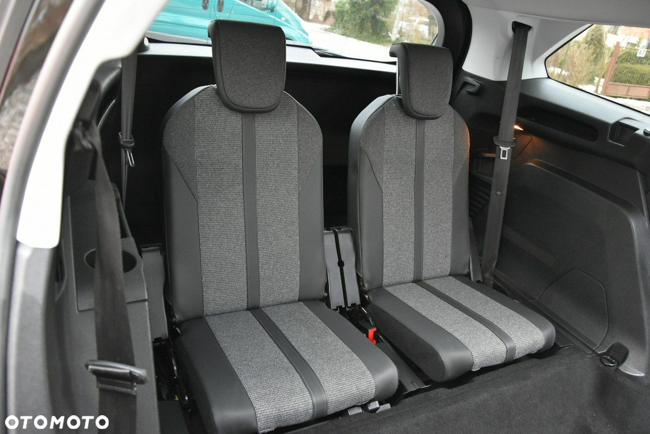 Peugeot 5008 - 16