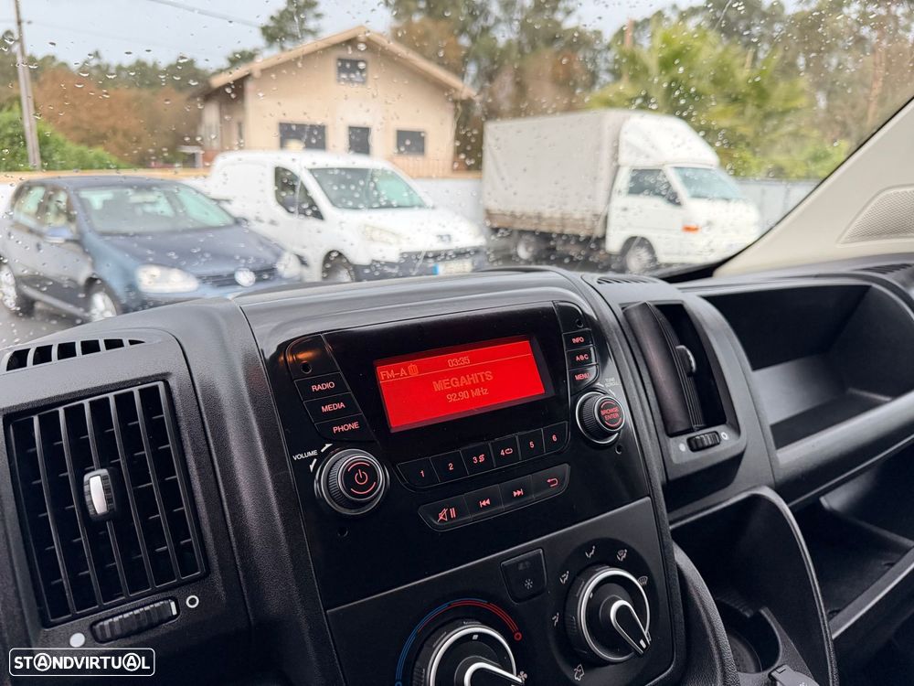 Peugeot Boxer 2.2 BlueHDi 330 L1H1 Premium - 14