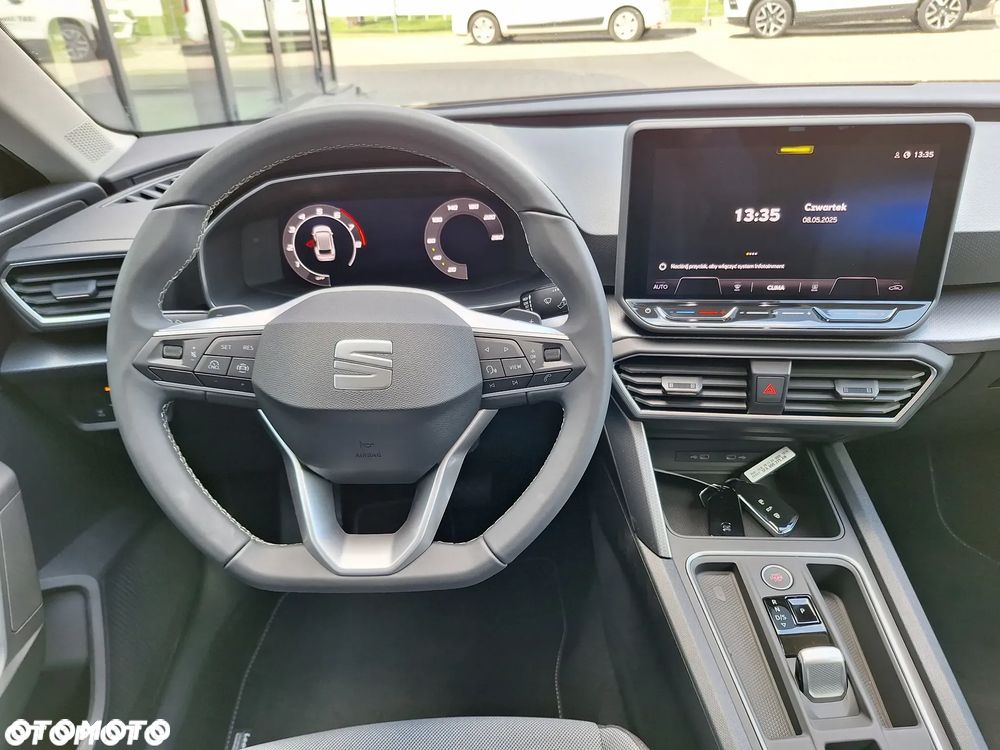Seat Leon Sportstourer 1.5 eTSI mHEV Style DSG - 12
