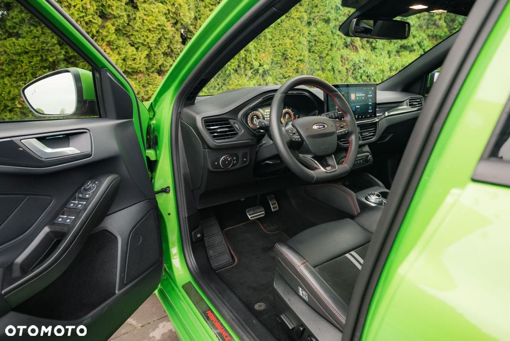 Ford Focus 2.3 EcoBoost ST X - 9