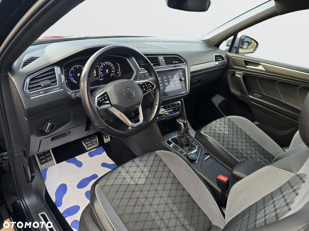 Volkswagen Tiguan Allspace 2.0 TDI SCR 4Motion DSG R-Line - 12