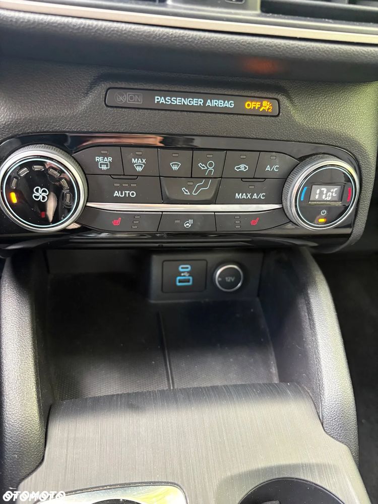 Ford Kuga - 15